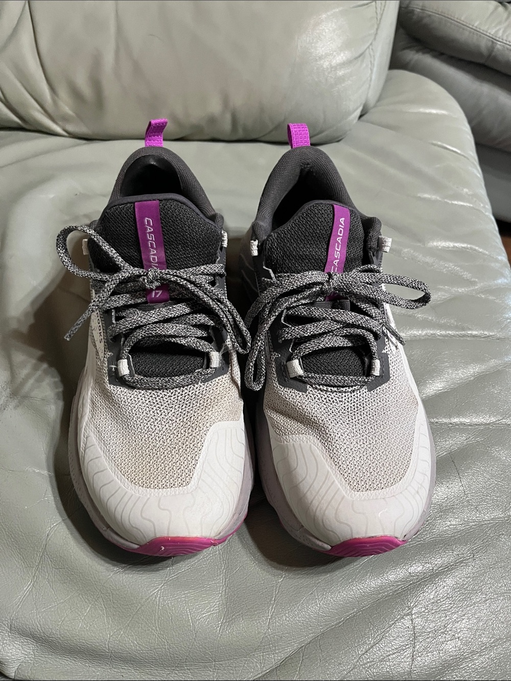 Woman’s Brooks